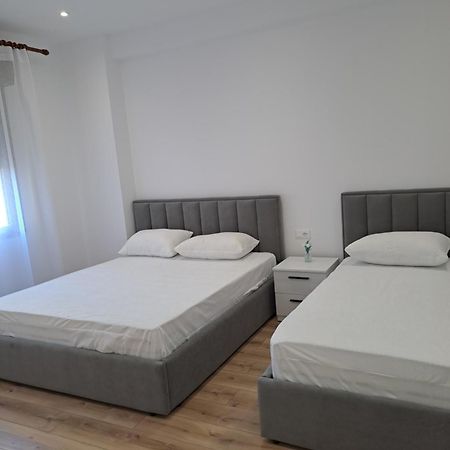 Erdis Home Nr 1 ติรานา ภายนอก รูปภาพ